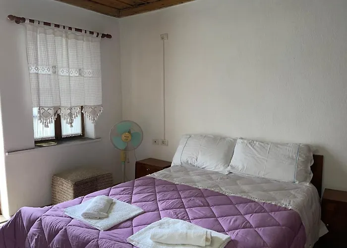 Bakuli Pensión 3*