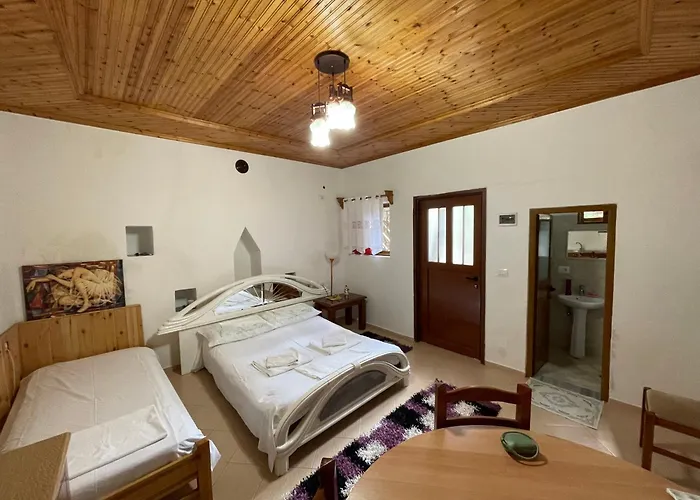 Bakuli 3* Gjirokastër